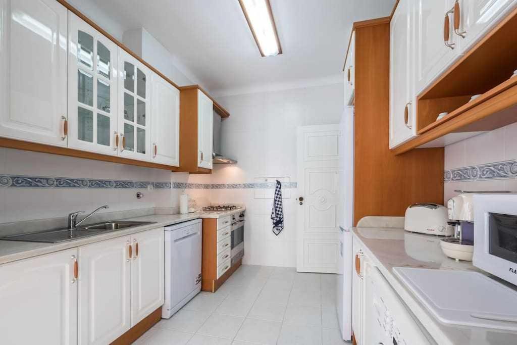 Apart Lisboa Confortavel 2 Quartos Com Terraco Odivelas  Bagian luar foto