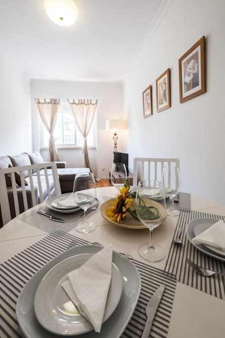 Apart Lisboa Confortavel 2 Quartos Com Terraco Odivelas  Bagian luar foto