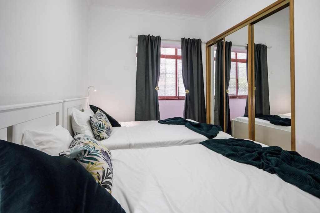 Apart Lisboa Confortavel 2 Quartos Com Terraco Odivelas  Bagian luar foto